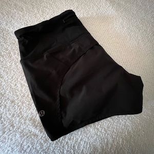 LULULEMON SPEED UP SHORTS
